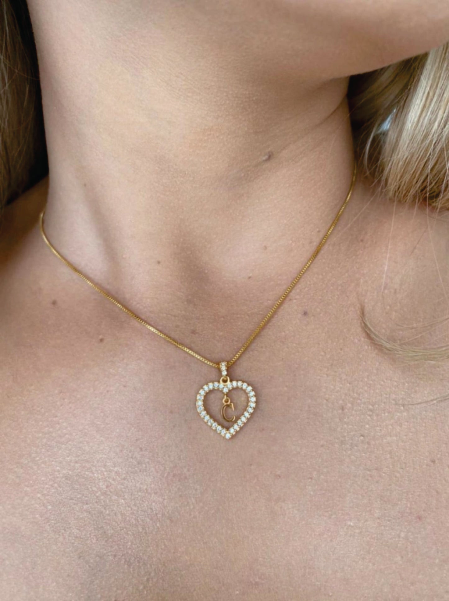 CORDÃO FEMININO PINGENTE LETRA 1MM - BANHADO A OURO 18K